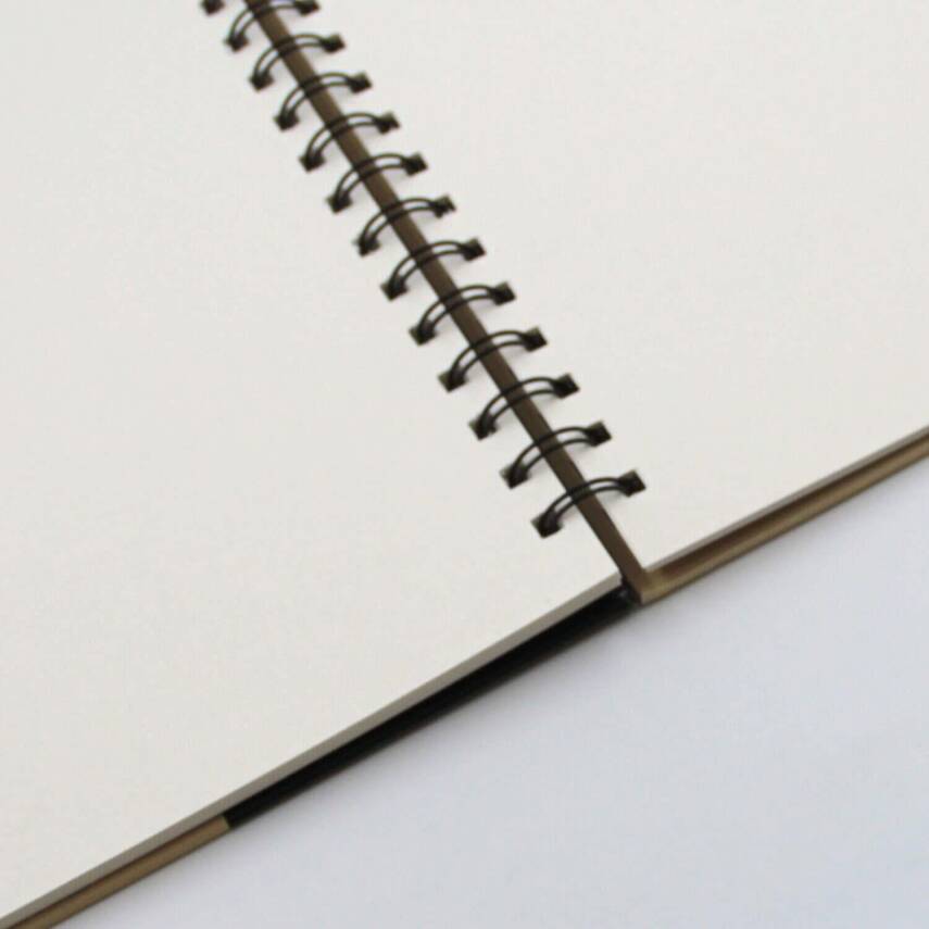 Keep Smiling Sketchbook 26.5x38 cm 160 gr 30 Pages - 2