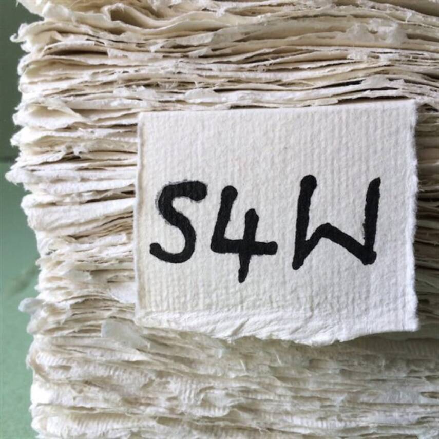 Khadi Handmade Paper 640 gsm 56x76 cm Smooth White - 2