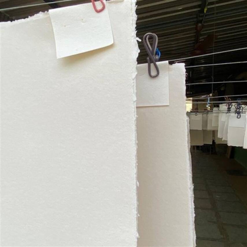 Khadi Handmade Paper White Rough 640 Gsm 70x100 Cm - 3